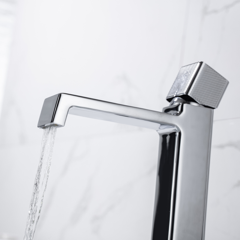 Fashion Chrome Polished New Design Basin Faucets High Quality Sink Faucet Hot And Cold
