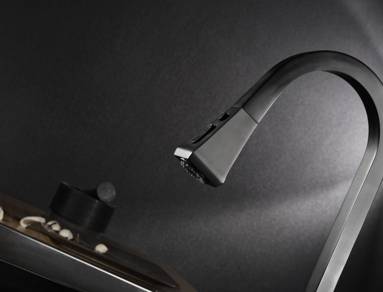 pulldown kitchen faucet