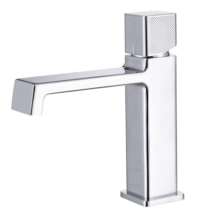Chrome Polished Sink Faucet Hot And Cold Bathroom Basin Faucet Skillful Design Single Handle
