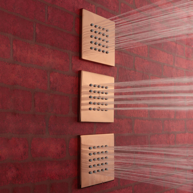 shower head spraying